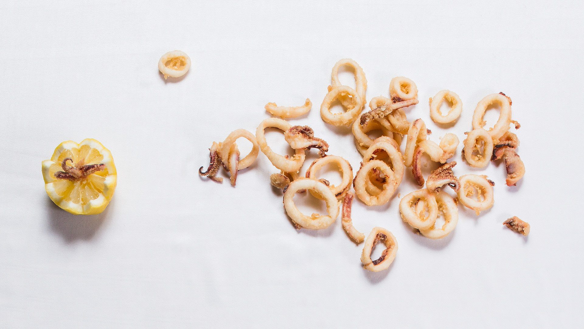 Fresh fried squids at Casa Ramón Restaurant in Oviedo